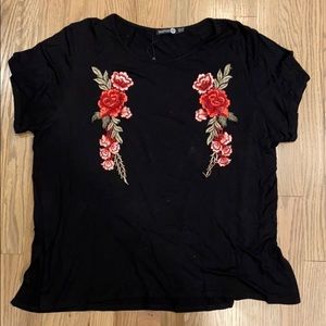 Boohoo black top with pink flowers plus size
